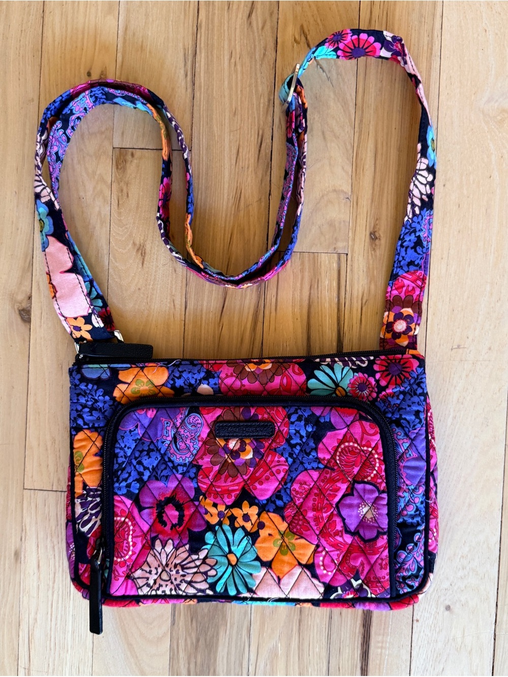 VERA BRADLEY FLORAL FIESTA CROSSBODY HANDBAG EXCELLENT
